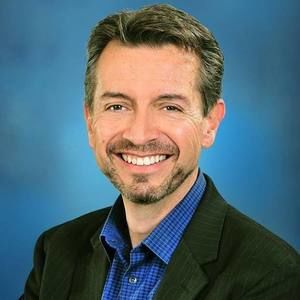 Meet your Posher, Luis